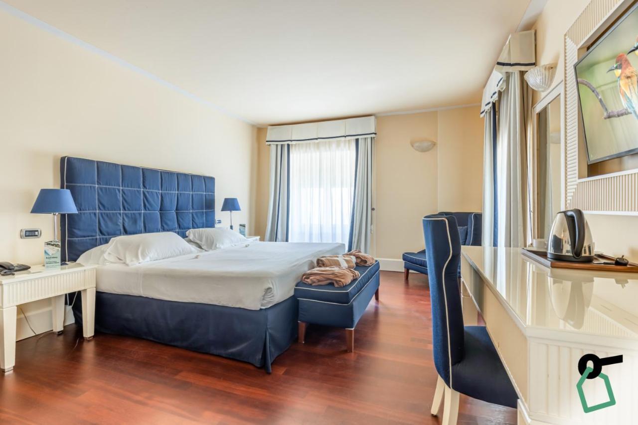 Hotiday Room Collection - Livorno Mascagni Luaran gambar